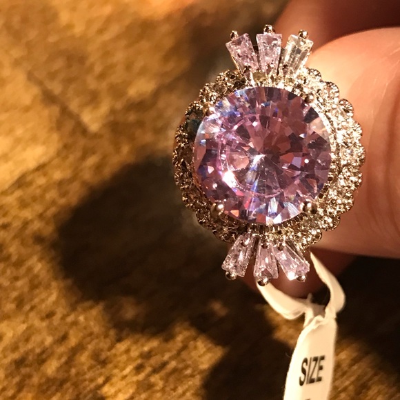 Sterling silver with light amethyst stone - Picture 3 of 4